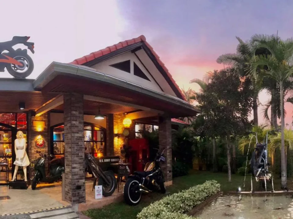 A January evening at The Bikers Café